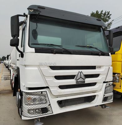 Spraying Sinotruk HOWO 6X4 Water Delivery Truck with Package Gross Weight 13570.000kg