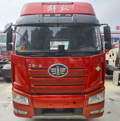 CA4250P66M25T1E6 Liberation J6p Traction Transport Truck 6 * 4/4 * 2/6 * 2 Used Tractor