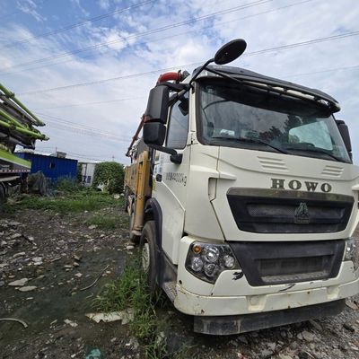 Tubeless Tires and 20-Year Legacy 58 Meters HOWO National Five Truck for Package