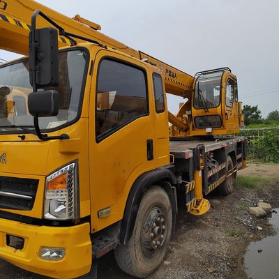 Customizable 18t Hydraulic Boom Truck Crane for Construction Machinery 10245x2496x3450m
