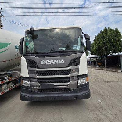 Sinotruk Chassis Heavy Equipment Parts Tyre and Customized Request with Steering