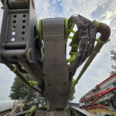 Manual Transmission Sinotruk Chassis Equipped with Refurbished Components and Tyres