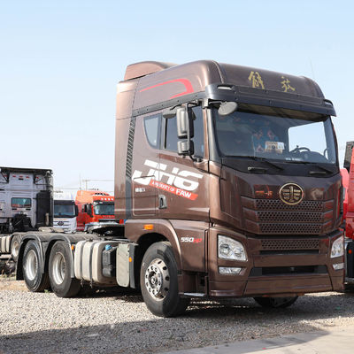 Hydraulic Steering Diesel Tractor Trailer Towing Truck for Heavy Load Transportation