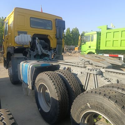 375HP Heavy Duty Tractor Towing Vehicle Euro 3 Emission Standard and Competitive
