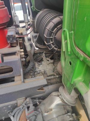 Versatile Sinotruk Dump Truck Tractor with 4-6L Engine Capacity and ISO Certification