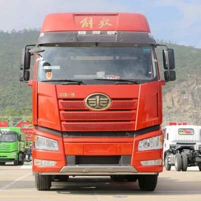 31-40t Load Capacity Heavy Duty Tractor Truck with Air Suspension and 420HP Engine