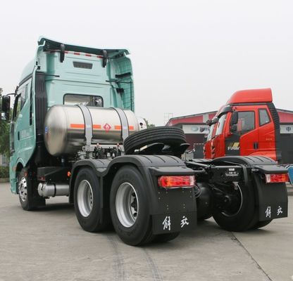 High Torque Used FAW J6V CNG 375/420HP Tractor Truck Head with Multiple Forward Gears