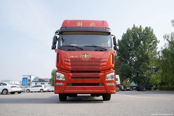 Manual Transmission and 400L Fuel Tank Heavy Duty 420HP Tractor Truck with Trailer