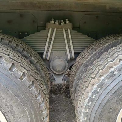 Sinotruk Dump Truck Chassis Carbon Steel Cargo Box Material and Euro 3 Emission Standard