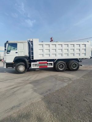 8.5x2.6x3.6m Heavy Duty Dump Truck with Sinotruk Chassis Durable 4-6L Engine Capacity