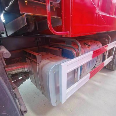 Hydraulic Steering Diesel HOWO371 Dump Truck for Heavy Duty Performance
