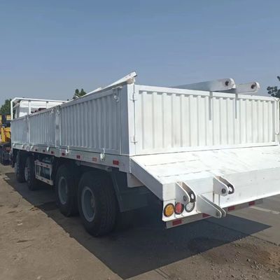 Durable HOWO 371 Dump Truck for Construction 6.8x2.5x3.8m 30-Day Money Back Guarantee