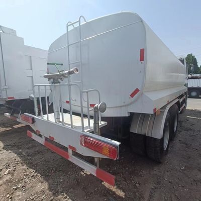 Hydraulic Steering with Power Assistance Heavy Duty HOWO 336 Series Sprinkler Truck