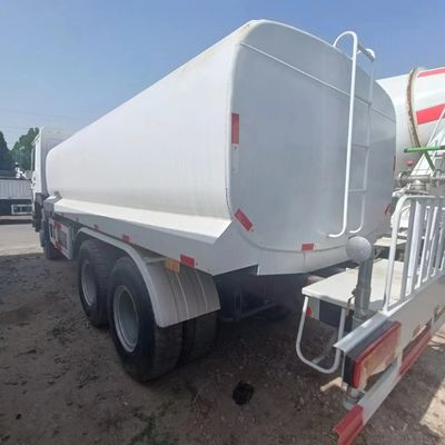 Hydraulic Steering with Power Assistance Heavy Duty HOWO 336 Series Sprinkler Truck