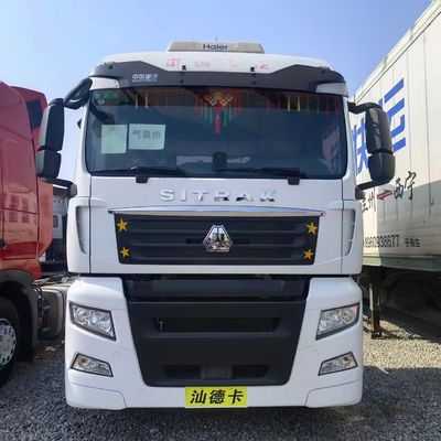 480HP CNG Tractor Truck with Air Suspension Seat Engine Capacity ＞8L 400L Fuel Tank
