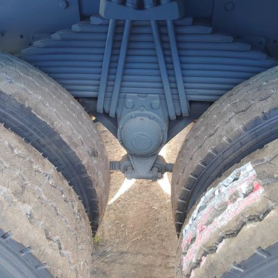 Euro 5 Sinotruck Rhd HOWO 6X4 371HP 30t 40t 50t Tipper Truck with Customized Features