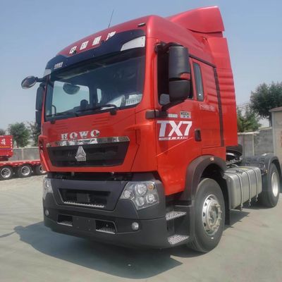 Tubeless Tire Design 400hptx7 HOWO Tipper Trailer Truck with Carbon Steel Cargo Box