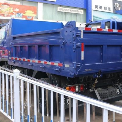 Front Lifting Style Dumping Type Sinotruk Utility Truck with Hydraulic Steering and Tyres