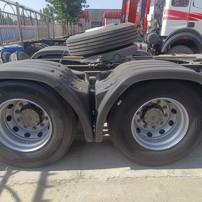 6×4 Drive Wheel Manual Transmission Haowo Heavy Duty Tractor Truck with Air Suspension
