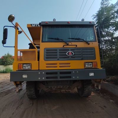 High Horsepower 351-450hp Cargo Tractor Truck with Sinotruk Chassis and Hydraulic Steering
