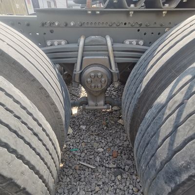 Towing Semi Trailer with Shacman 6X4 Heavy Duty Tractor Tipper and 1000L Fuel Tank