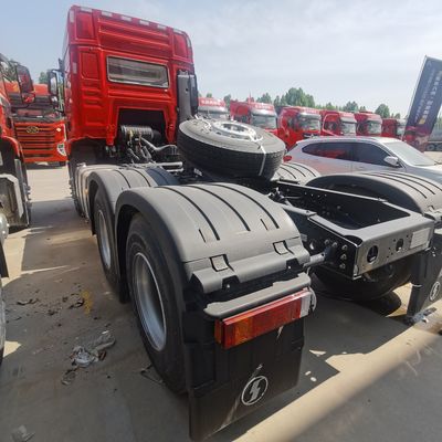 400L Fuel Tank Shacman Tractor Truck with Manual Transmission and Air Suspension Seat