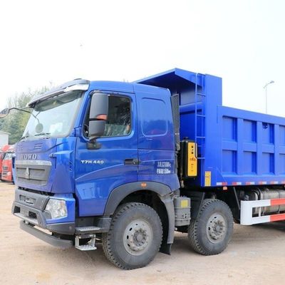 Sinotruk HOWO T7h Tractor Engine with Air Suspension Seat 440HP and 1000L Fuel Tank