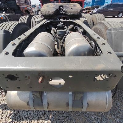 Durable 30t Loading Capacity HOWO T7 Hydraulic Steering Truck for Country Markets