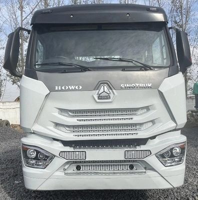 6 Months Shacman 400HP Heavy Duty Tractor with Air Suspension Driver Seat and ≤5 Seats