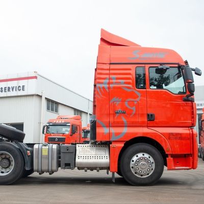 ISO Certified Sitrak 6X4 Tractor with Fuel Tank and Hydraulic Power Steering