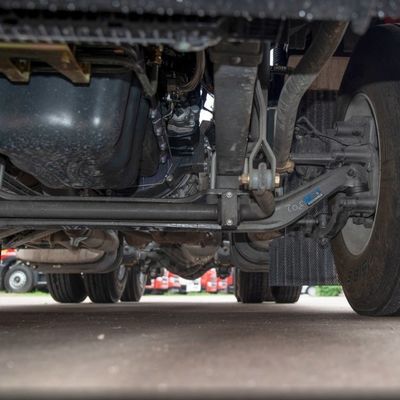 Air Suspension Seat and 600L Fuel Tank Perfect Combination for Towing Semi Trailer
