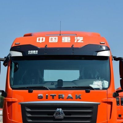 ZZ4257N3247E1H Tubeless Tire Design Sinotruck Heavy Duty Tractor with 1000L Fuel Tank