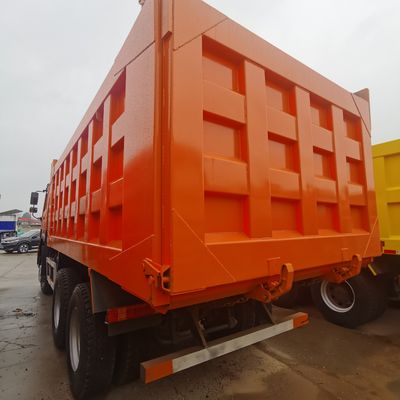 Tubeless Tire Design 6X4 Sinotruck Heavy Duty Tipper Truck with 351-450hp Horsepower