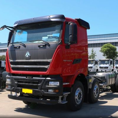 Long Distance Hauling Heavy Duty Commercial Transport Truck with Tubeless Tire Design