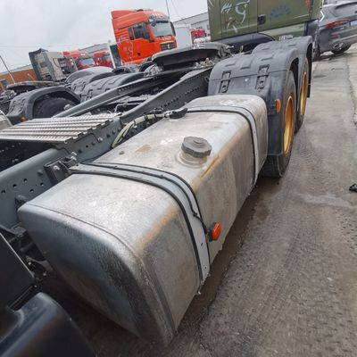 Sinotruck HOWO Dump Trailer Truck with 1000L Fuel Tank ZZ4257N3247E1H and 6 Months