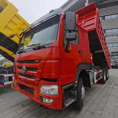 Diesel Sinotruck Heavy Duty Dump Truck with 30t Loading Capacity and Hydraulic Steering