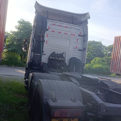 Heavy Duty Transportation FAW Diesel Truck with 400L Fuel Tank and Hydraulic Steering