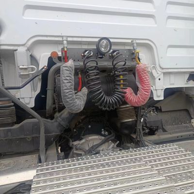 Manual Transmission Euro 5 Sturdy Diesel Tractor Truck for Agricultural Applications