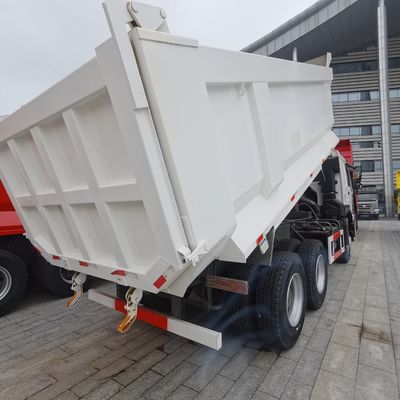 31-40t Load Capacity Sinotruk Dump Truck with Enhanced Payload Capacity and Tyre