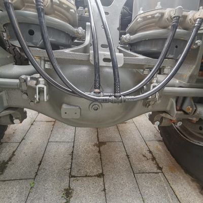30-40t Sinotruk Chassis Manual Transmission Heavy Duty Dump Hauler for Mining Industry