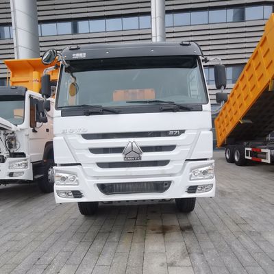 Semi Trailer Towing Truck for Heavy Duty Dumper Vehicle 6.8x2.5x3.8m Load Capacity 31-40t