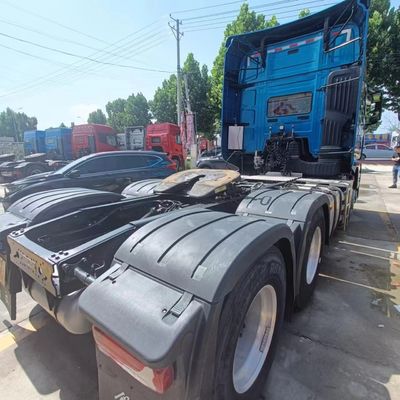 Jiefang J7 Truck with 560 Horsepower Engine Euro 5 Emission Standard 6.8x2.5x3.8m
