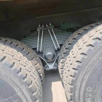 8×4 Drive Wheel Customized Heavy Duty Vehicle with Hydraulic Steering from Sinotruk