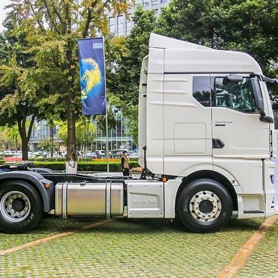 Used Man Tgx Series Heavy-Duty Truck 560 Horsepower 6X4 Air Suspension Seat Tractor