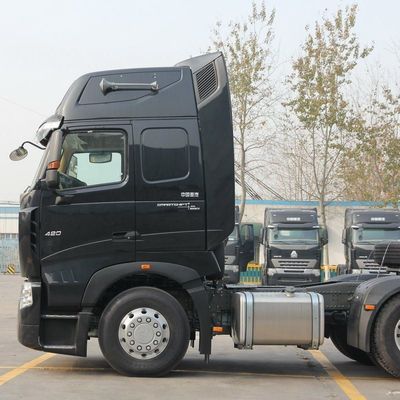 31-40t Carbon Steel Cargo Box HOWO A7 Series 6X4 400HP Towing Truck with 600L Fuel Tank