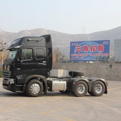 Customized Sinotruck HOWO 400HP Heavy Duty Tractor Trailer with 1000L Fuel Tank Diesel