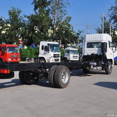 Dongfeng Commercial Vehicle 180HP 4X2 9.6m Box Truck for Heavy Loads and Long Distances