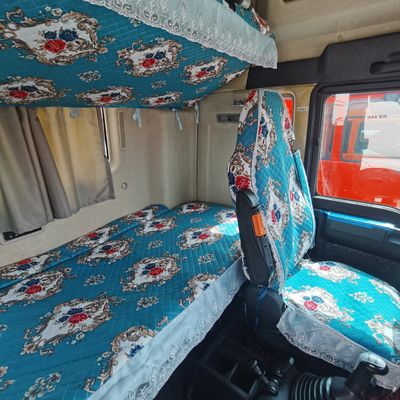 Customized Request Air Suspension Seat 480HP CNG Tractor Truck for Towing Semi Trailer