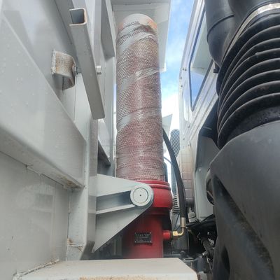 30 Tons Scraper or Rhd Manual Dump Truck for Large-Scale Construction Projects