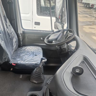 30 Tons Scraper or Rhd Manual Dump Truck for Large-Scale Construction Projects